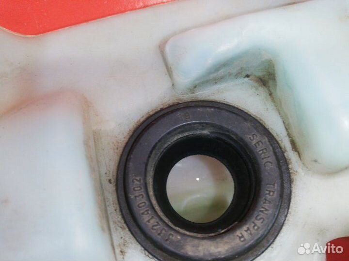 Бачок омывателя Nissan Navara D40M YD25ddti 2008