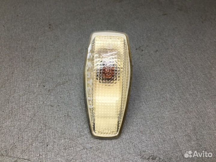 Повторитель поворота Kia Cerato 1 хетчбэк 1.6 G4ED