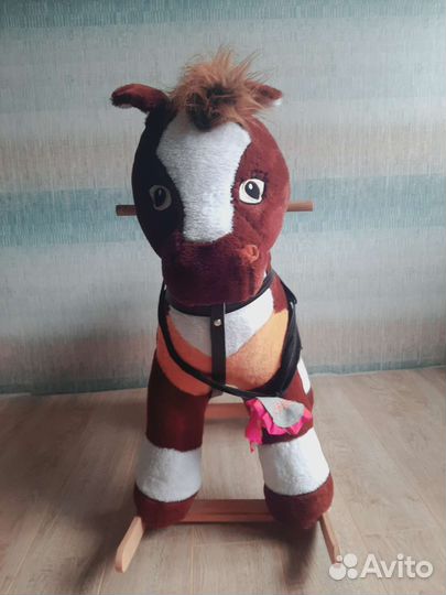 Детская качалка лошадь