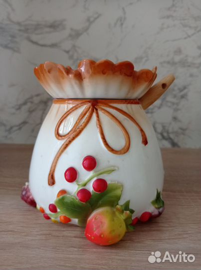 Керамическая баночка для меда