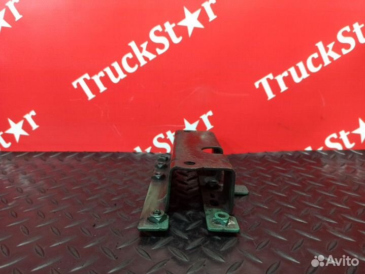 Кронштейн трубки охлаждения Volvo FH, Volvo FM