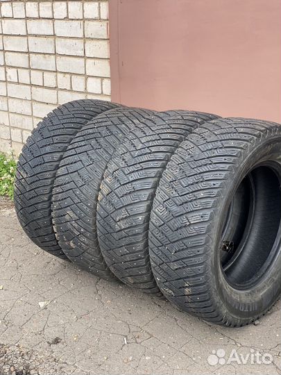 Goodyear UltraGrip Arctic 2 SUV 285/60 R18