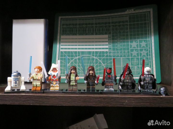 Минифигурки Lego Герои Marvel, DC, Star Wars