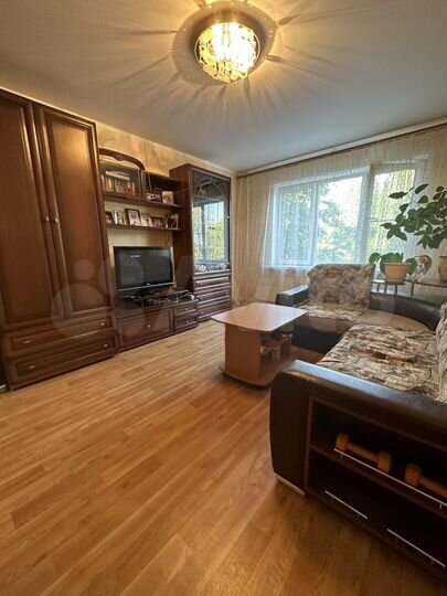 3-к. квартира, 65 м², 2/5 эт.