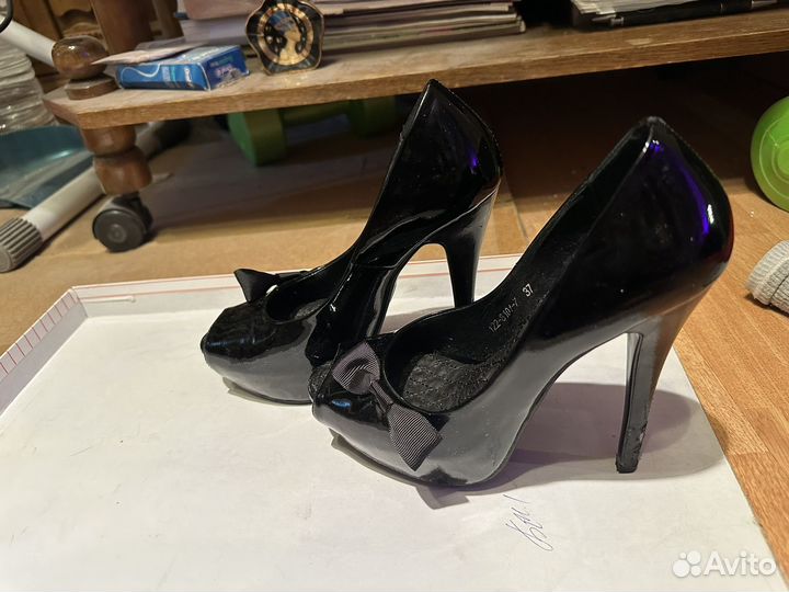 Туфли женские лаковые 37