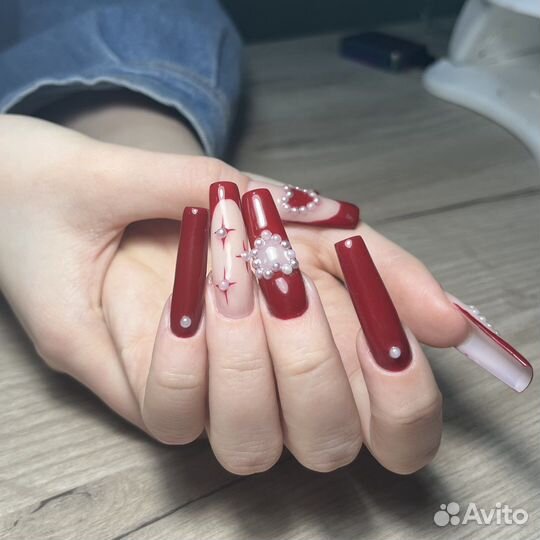 Маникюр, наращивание ногтей, педикюр