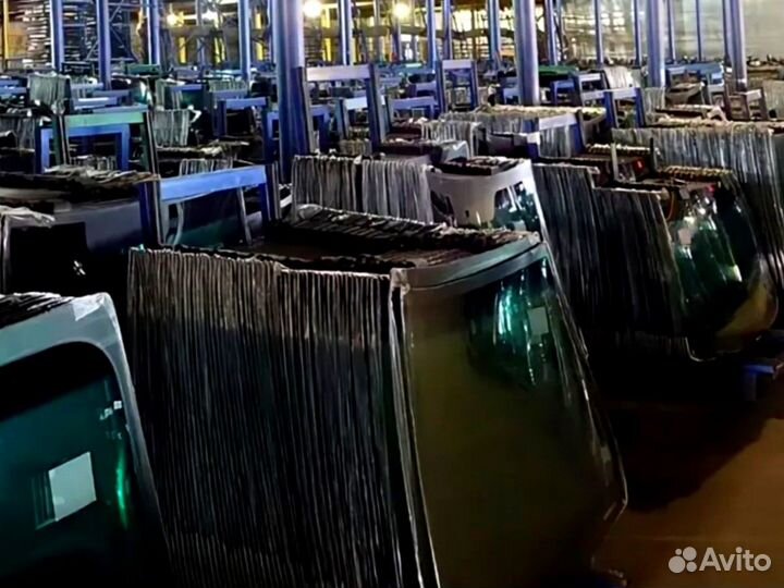 Стекло лобовое нижнее LiuGong