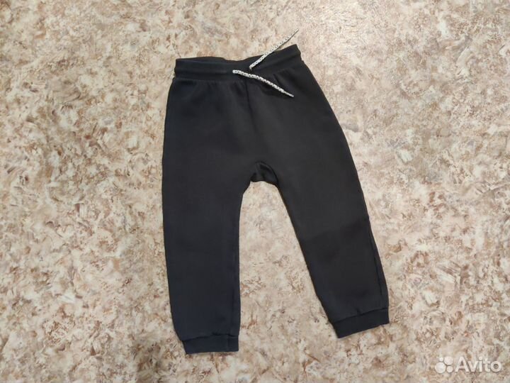 Костюмы из Франции на мальчика 86 отл сост