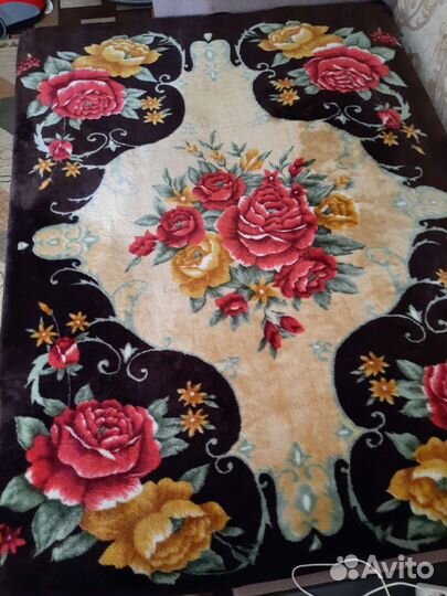 Пледы и покрывало