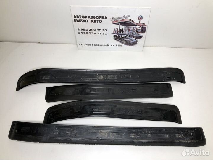 Накладки на пороги BMW E39 M5