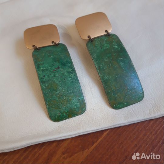 Серьги зелёные длинные бижутерия