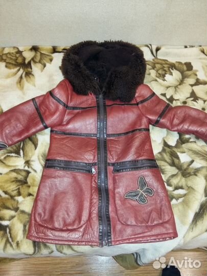 Продам детскую дубленку на девочку