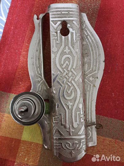 Крышка от винтажной швейной машины