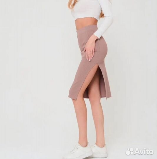 Юбка миди с разрезом