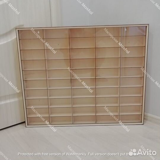 Полка, парковка, гараж для машинок 1:43