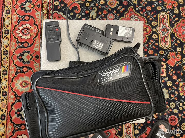 Видеокамера Sony CCD-TR380E