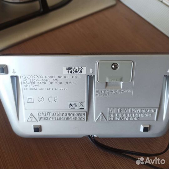 Радиоприемник Sony icf-C705, часы, будильник