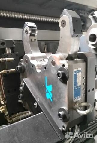 Токарный обрабатывающий центр HSL750A/2000C