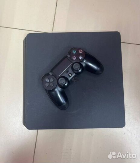 Sony playstation 4 slim