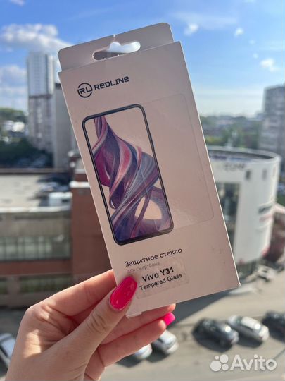 Защитные стекла для смартфонов и чехлы