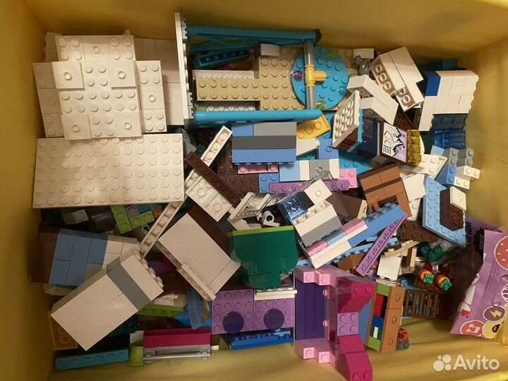 Lego с фигурками (минимум 8-9 наборов) 7 кг