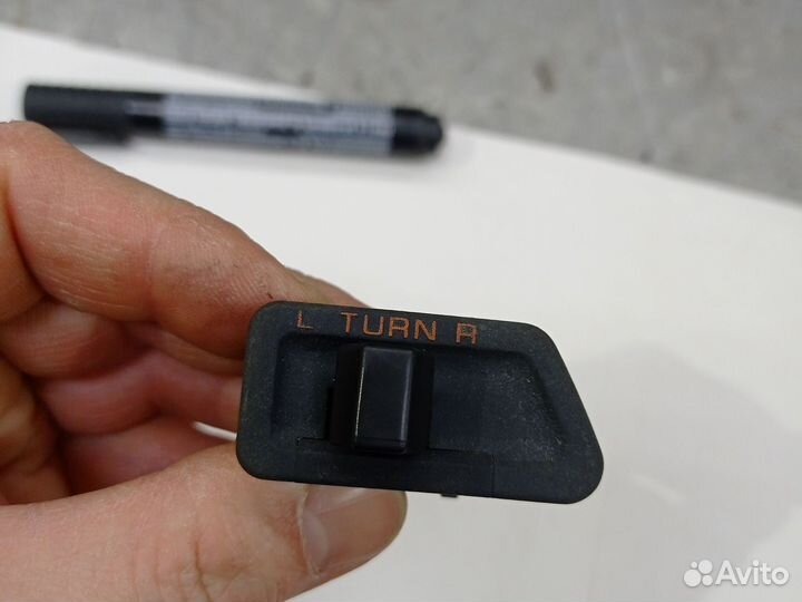 Кнопка поворотов Honda Dio Tact Lead оригинал