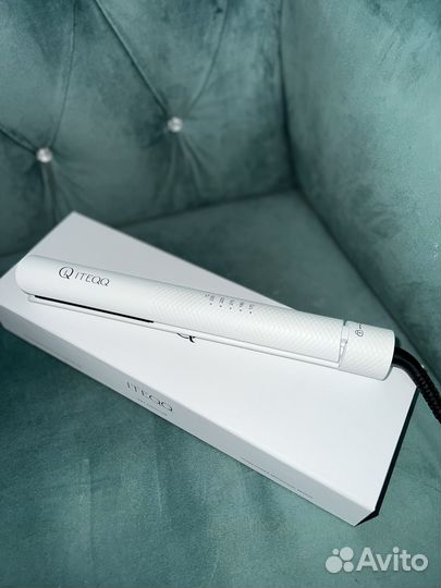 Выпрямитель для волос новый