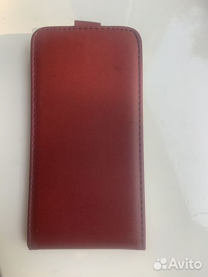 Мобильный телефон