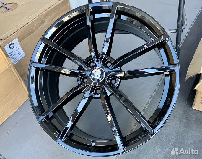 Диски Октавия Гольф R18 5/112 Pritoria Black