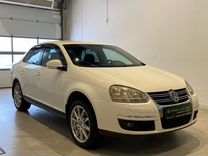 Volkswagen Jetta 1.6 AT, 2009, 165 865 км, с пробегом, цена 800 000 руб.