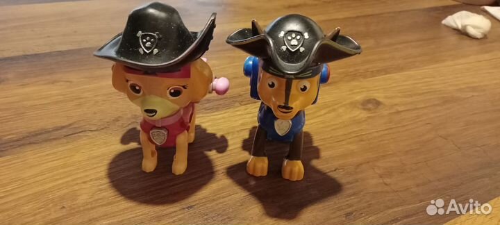 Щенячий патруль в пиратских шляпах