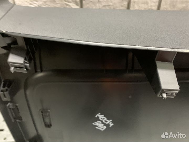 Skoda Kodiaq Обшивка двери багажника