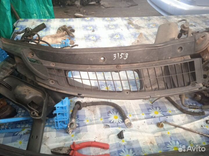 Решетка под лобовое стекло LADA Priora