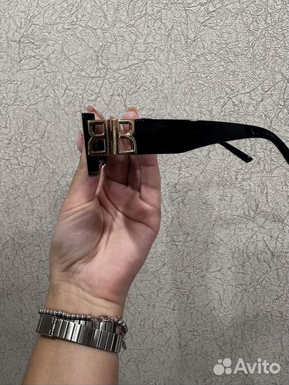 Солнцезащитные очки