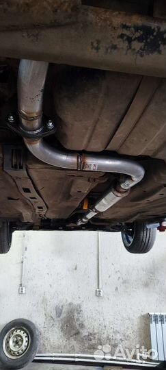 Раздвоенный выхлоп на автомобиль