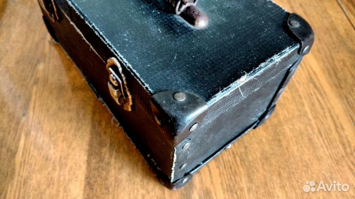 Старинный чемоданчик Артели Красный Труженик