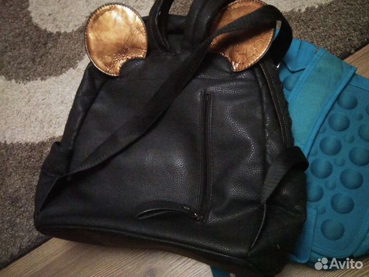 Школьный рюкзак