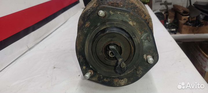 Пневмостойка передняя левая Lexus RX 2