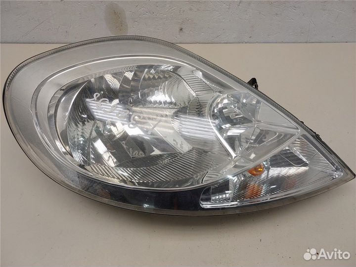 Фара (передняя) Opel Vivaro, 2008