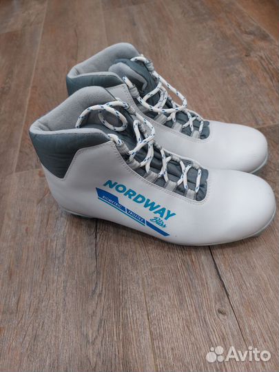 Лыжные ботинки 40 размер