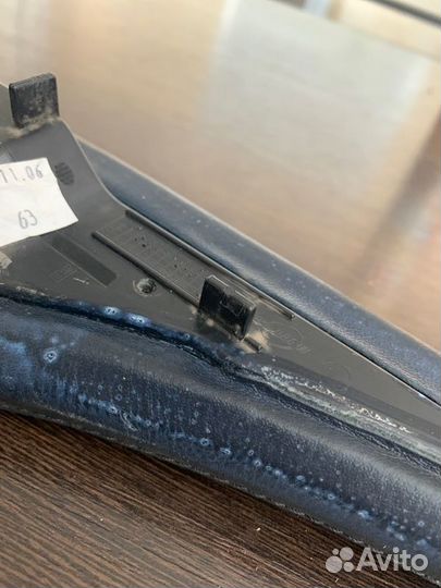 Обивка подлокотника дверных карт Bmw 650I E63 N62N