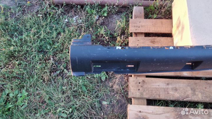 Накладка порога левая Renault Sandero Stepway