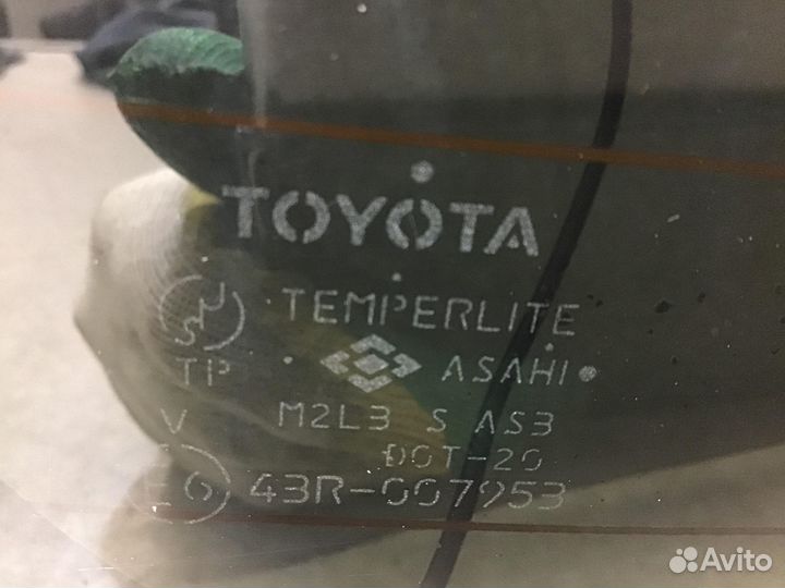 Стекло двери багажника Toyota Corolla E12 2001-200