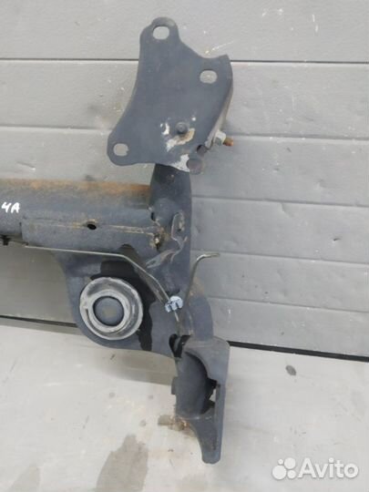 Балка подвески задняя Nissan Almera G15 K4MF496