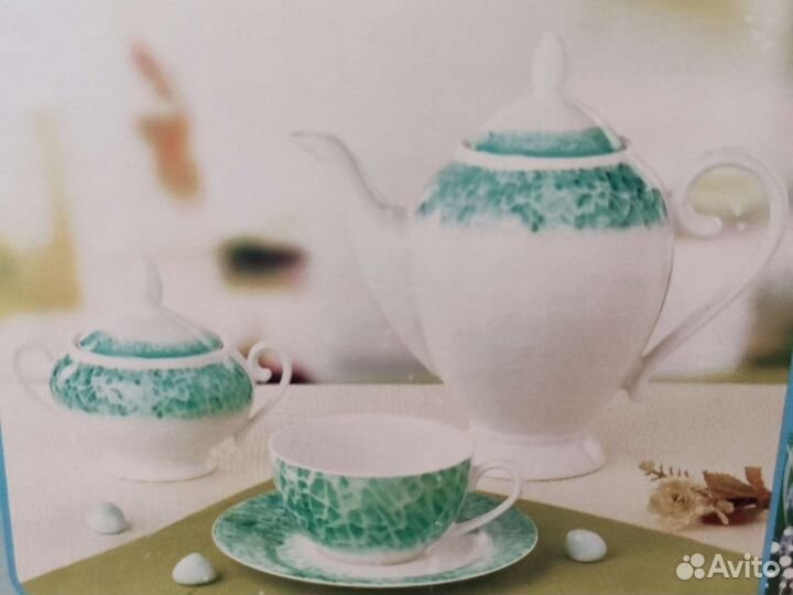Обеденный и чайный сервиз