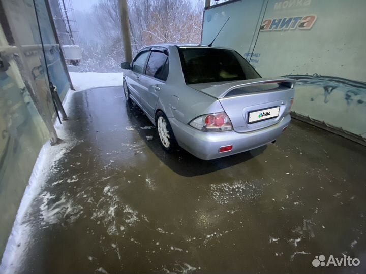 Mitsubishi Lancer 2.0 МТ, 2004, 290 000 км