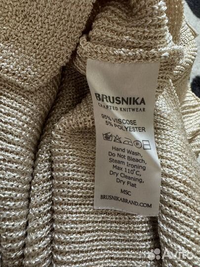 Джемпер Brusnika Brand оверсайз (S)