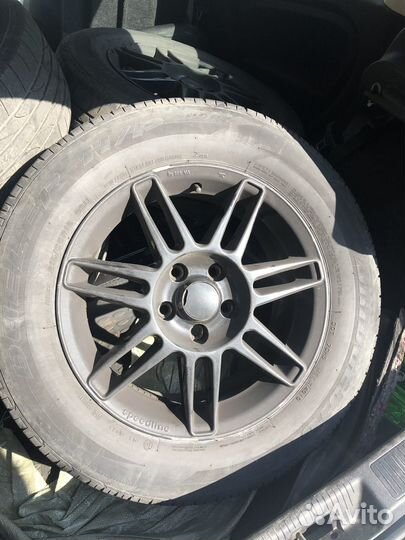 Bridgestone dueler 215 65 r16 с дисками