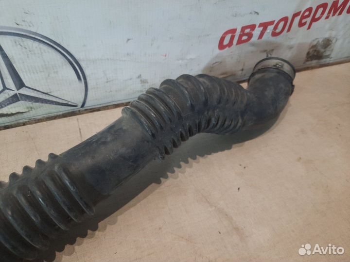 Патрубок интеркулера левый Bmw 118 E81