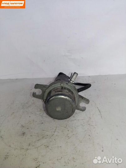 Вакуумный насос Volvo S40 2 2005 08684342